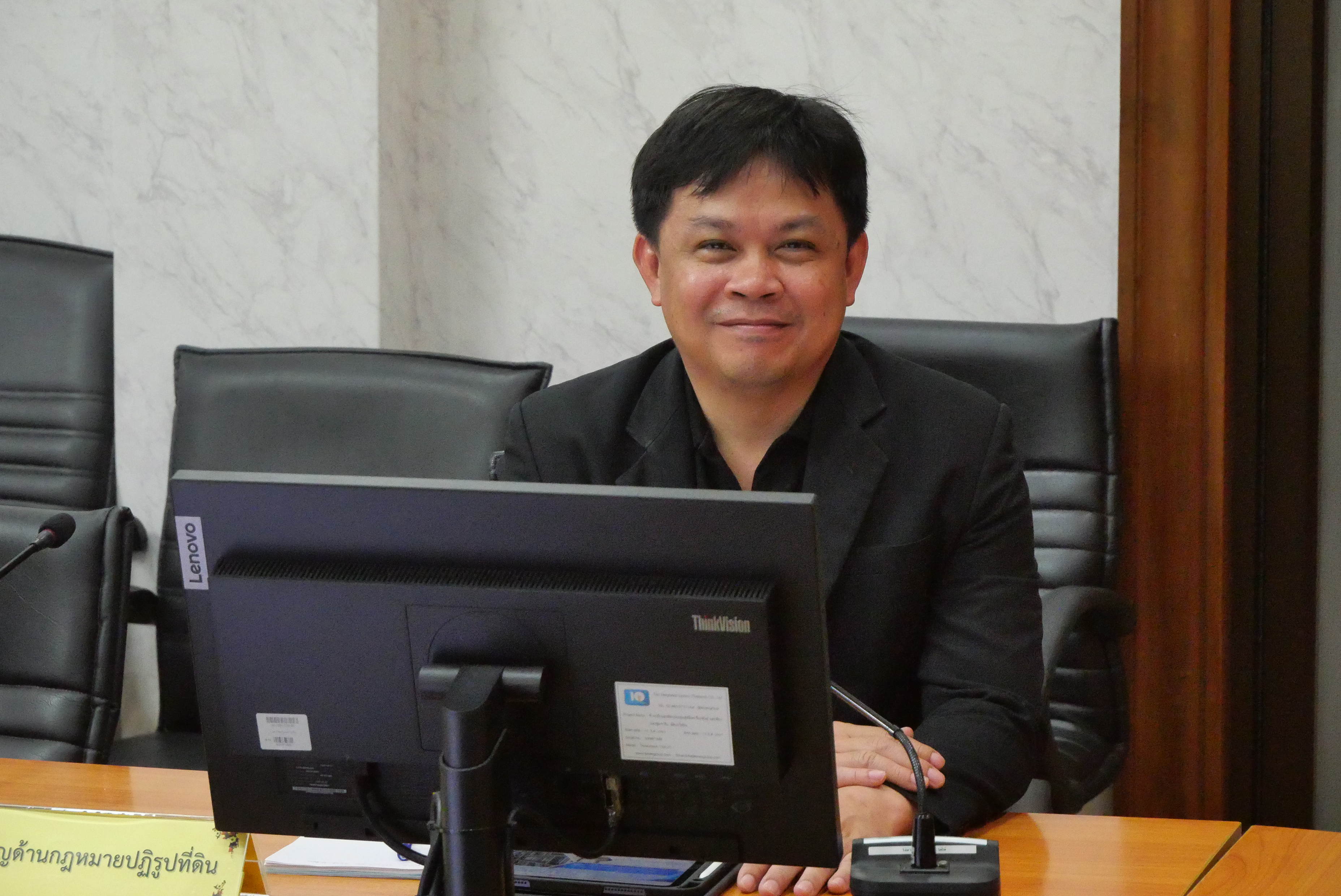 title - รองเลขาธิการ ส.ป.ก. เปิดการประชุมการสร้างความรู้ความเข้าใจ เรื่อง การคัดเลือกบุคคลให้ได้รับเงินเพิ่มสำหรับตำแหน่งที่มีเหตุพิเศษ ตำแหน่งนิติกร (พ.ต.ก.) สังกัด ส.ป.ก. ประจำปีงบประมาณ พ.ศ. 2569 